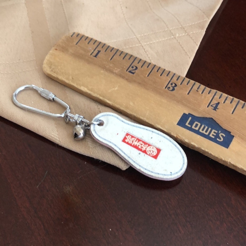Japan Cat Keychain - Picture 3 of 3